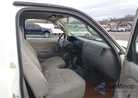 2003 Toyota Tacoma z USA, uszkodzony, nr VIN 5TEPM62N33Z283268